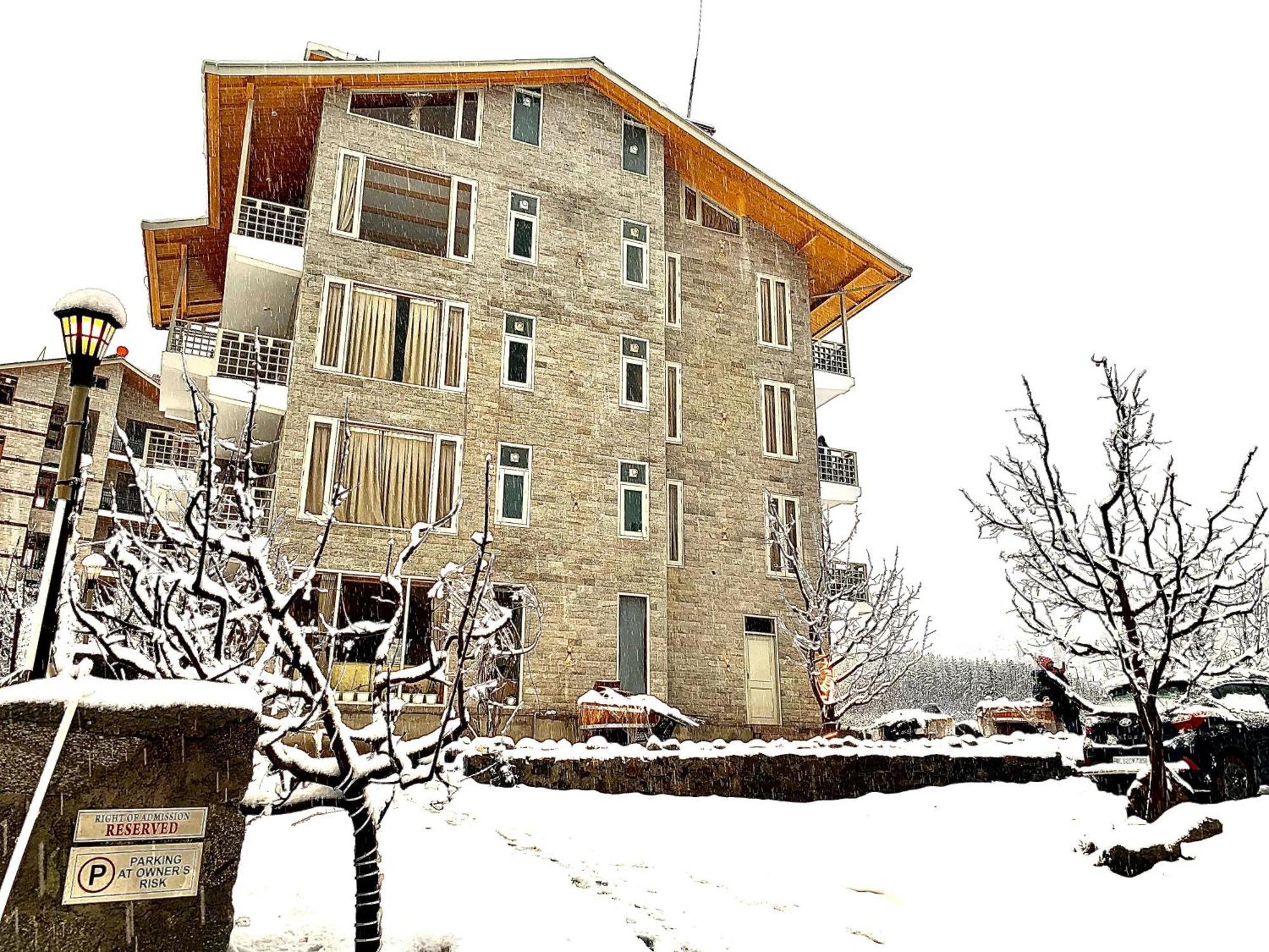 La Aero Resort Home In Snow Mountains Manāli Exterior foto
